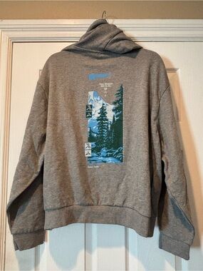 ASOS Men's Grey Graphic Hooded Sweatshirt with Mountain Print size L